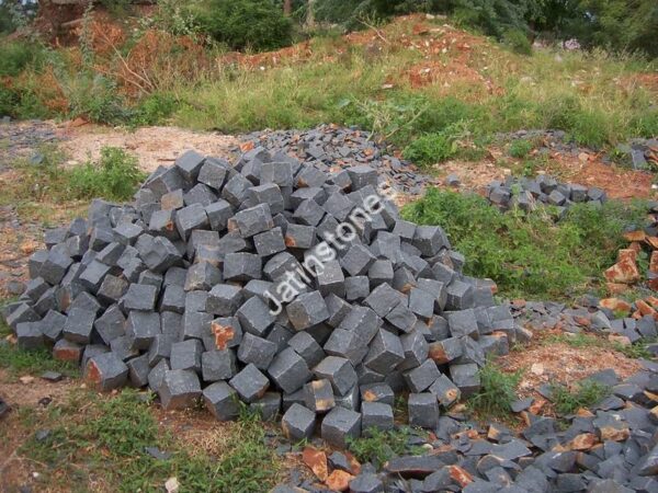 Granite Cobbles - Image 3
