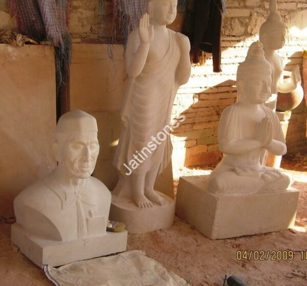 Human Statues - Image 15